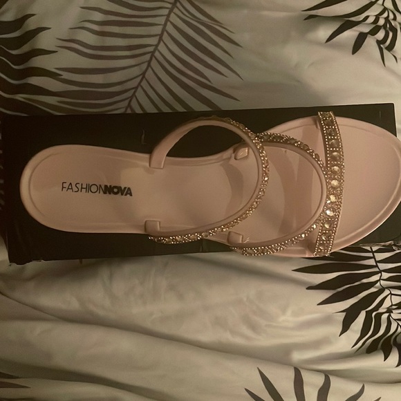✨ Blush Jewelled Sandals - Never Worn✨ - Picture 1 of 3